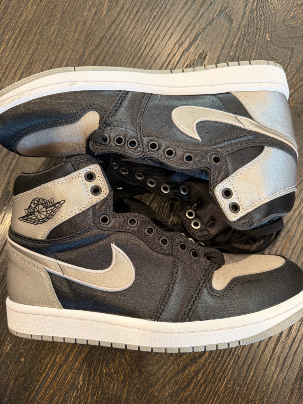 *NEW* Women NIKE Air Jordan 1 High OG 'SATIN SHADOW' size 7